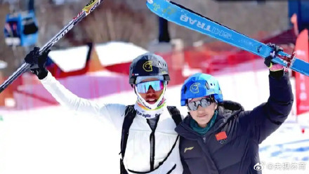 滑雪登山亚锦赛中国队包揽全部奖牌