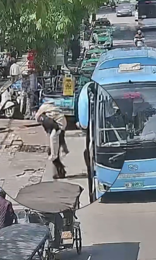 乘客突然晕倒，他直接背起一路冲向急诊室！