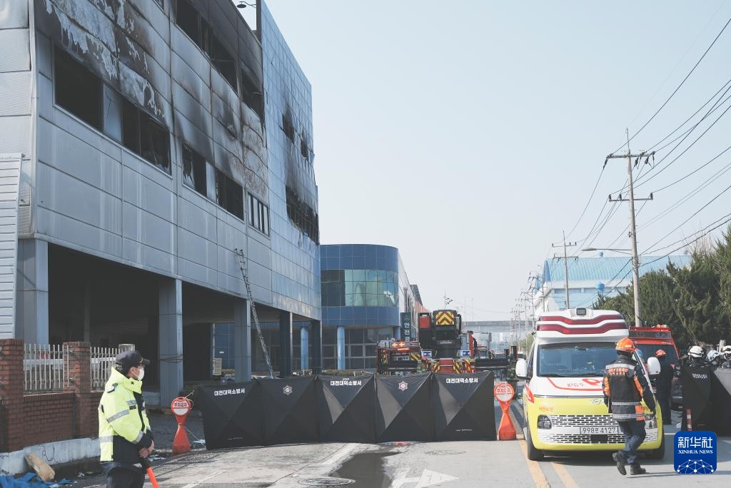 韩国工厂火灾致14人死亡 没有中国公民伤亡 韩国工厂火灾致14人死亡 没有中国公民伤亡