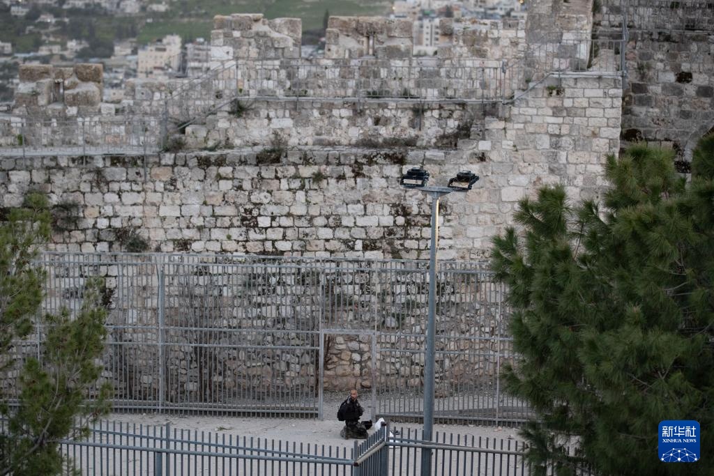 耶路撒冷老城附近遭导弹袭击波及