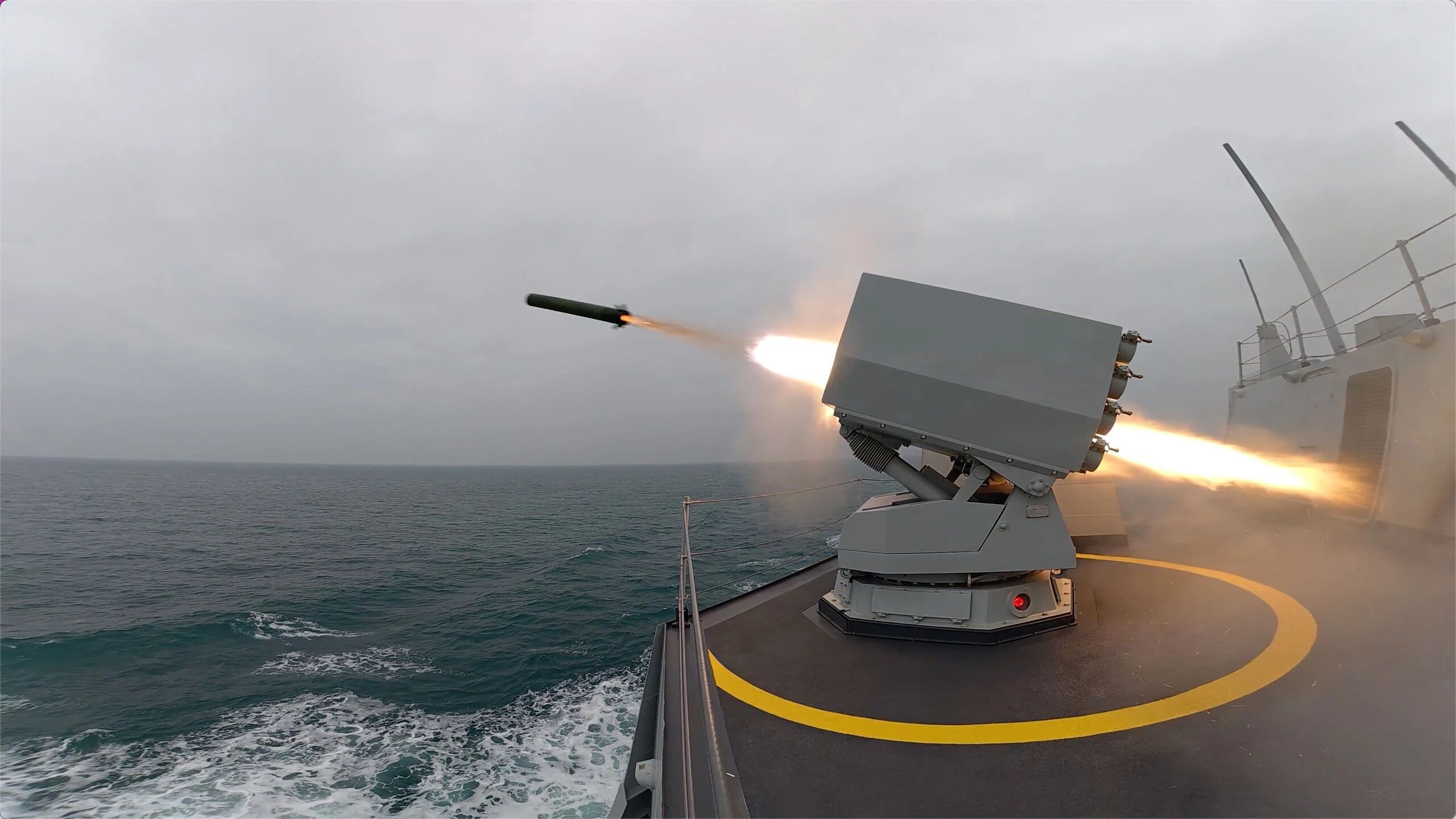 现场！“万吨大驱”安庆舰、东莞舰首次实弹射击