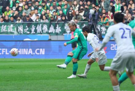 “京沪大战”国安1比1战平申花