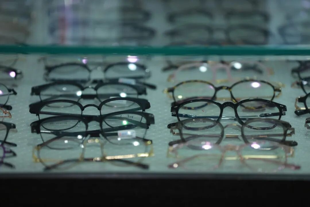 3000元的眼镜戴着也头晕?眼科专家教你配镜不踩坑 3000元的眼镜戴着也头晕?眼科专家教你配镜不踩坑