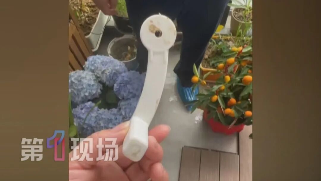 新房遭粪水倒灌，全屋被泡！“水深40厘米，淹到外面的走廊都是......”