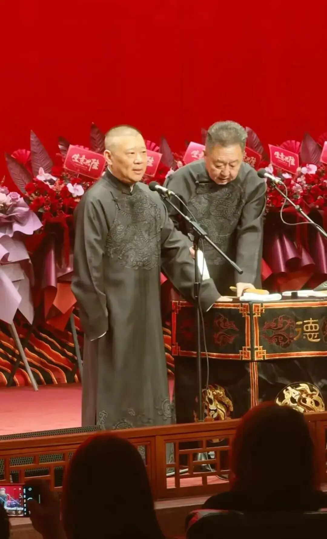 “根本抢不到”!二手市场被炒到8100元一张票,网友:比我工资还高 “根本抢不到”!二手市场被炒到8100元一张票,网友:比我工资还高