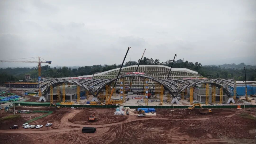 四川多条高铁、高速迎新进展→