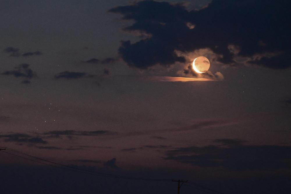 3月23日浪漫天象:蛾眉月“牵手”昴星团 3月23日浪漫天象:蛾眉月“牵手”昴星团