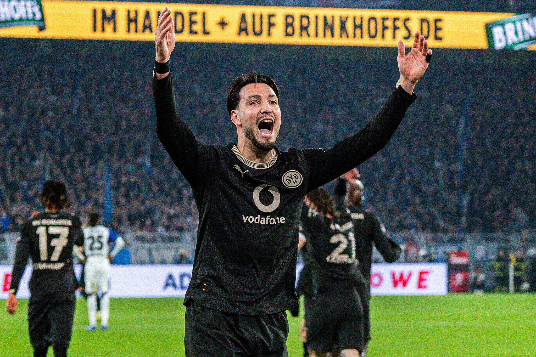 德甲:多特蒙德落后两球上演大逆转 主场3-2击败汉堡 德甲:多特蒙德落后两球上演大逆转 主场3-2击败汉堡