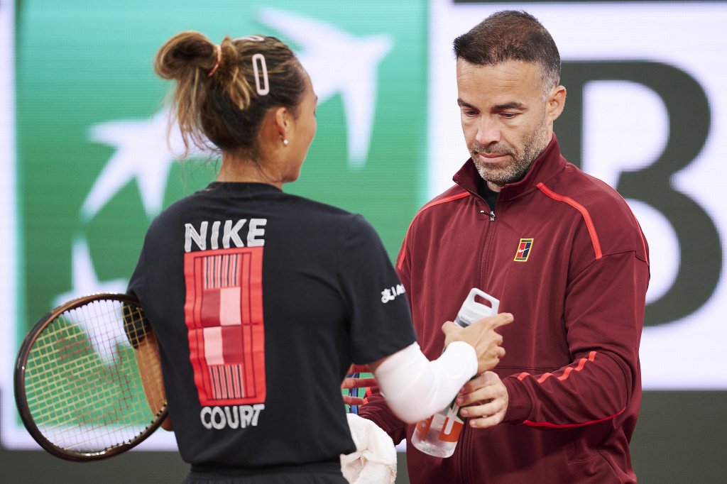 开启双教练模式首秀获胜,郑钦文希望找回霸气的自己 开启双教练模式首秀获胜,郑钦文希望找回霸气的自己