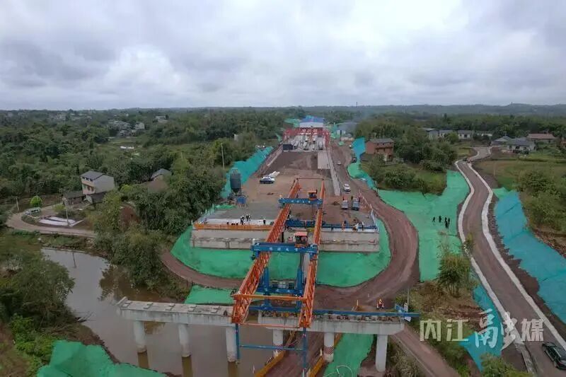 四川多条高铁、高速迎新进展→