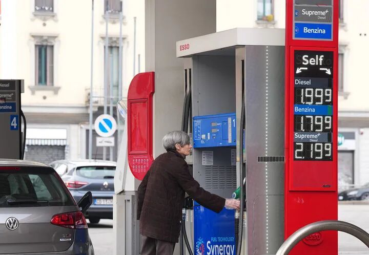 霍尔木兹海峡48小时内未开放,会发生什么? 霍尔木兹海峡48小时内未开放,会发生什么?