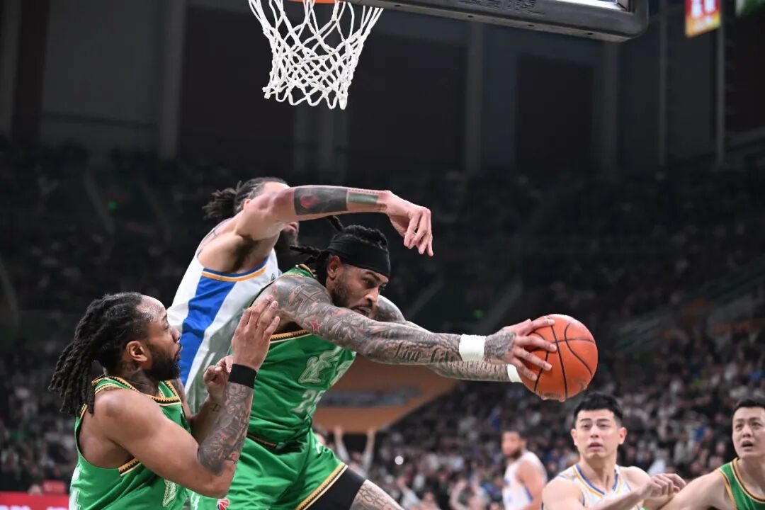 辽篮无缘七连胜 辽篮无缘七连胜