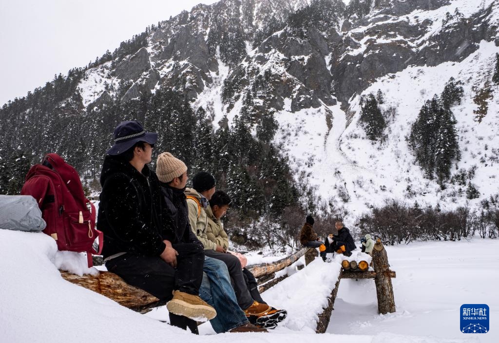 西藏林芝:感受高原三月雪 西藏林芝:感受高原三月雪