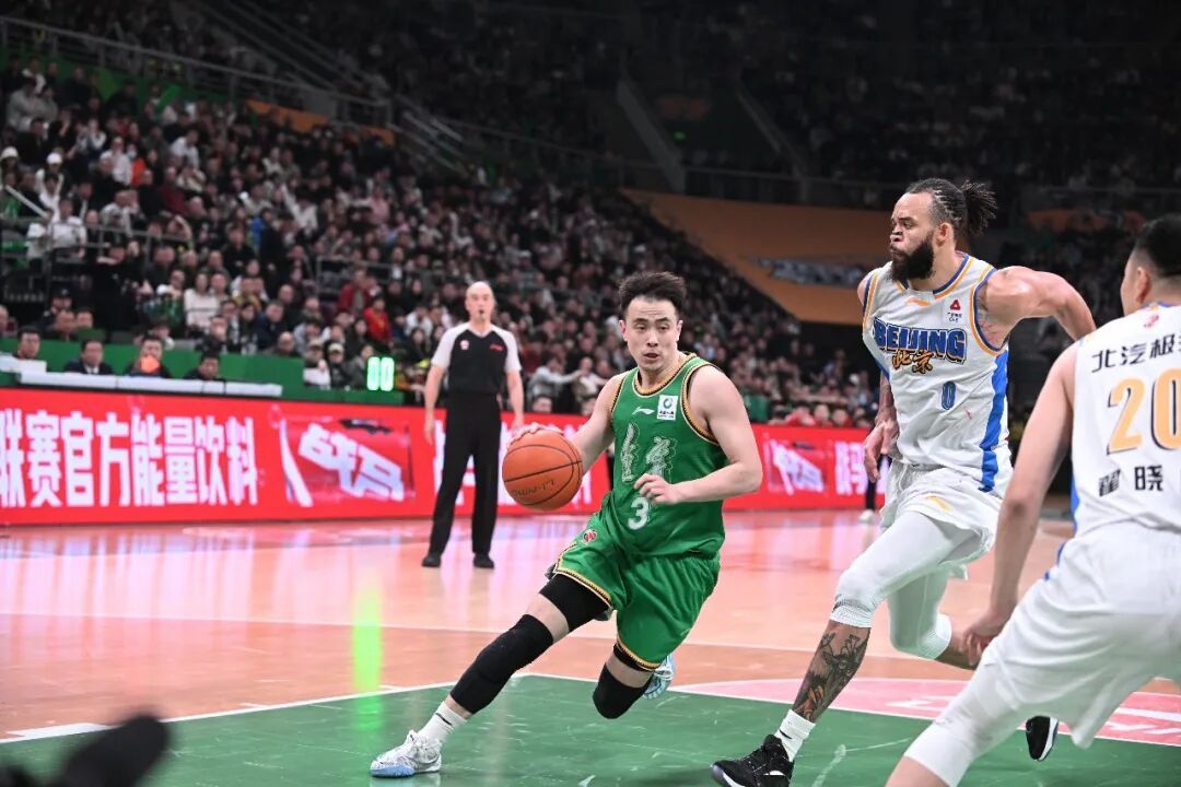 辽篮无缘七连胜 辽篮无缘七连胜