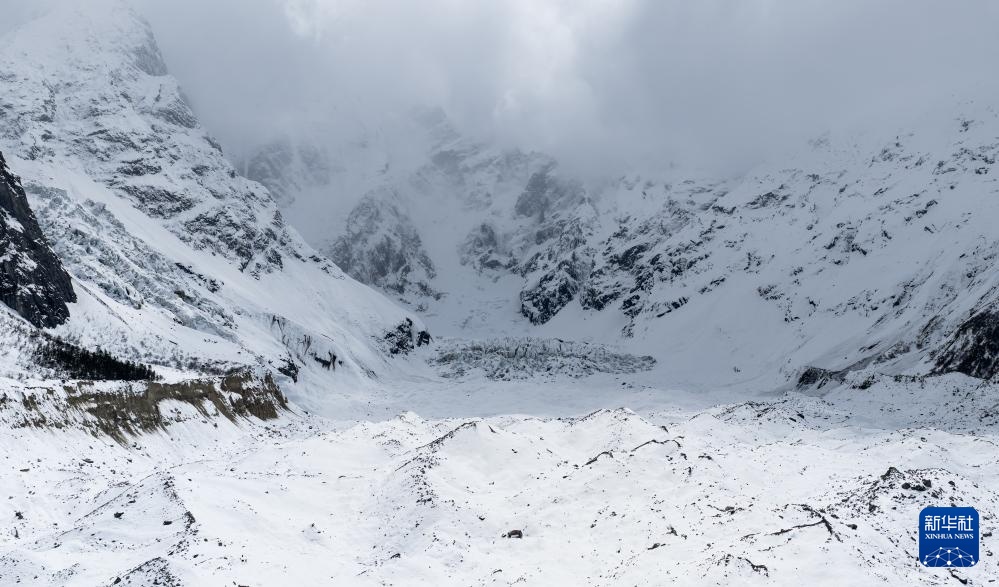 西藏林芝:感受高原三月雪 西藏林芝:感受高原三月雪