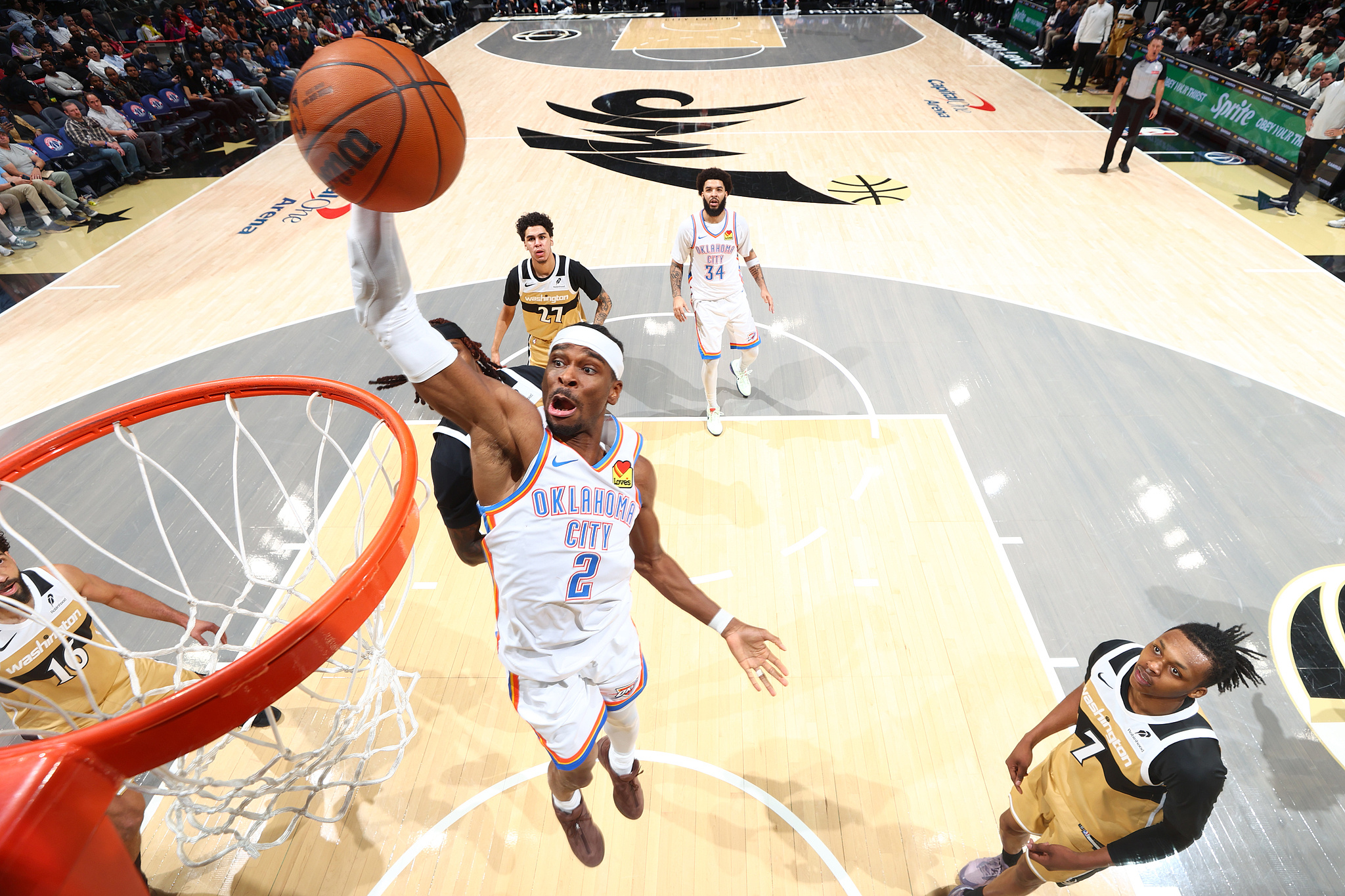 亚历山大40分霍姆格伦18+10 雷霆轻取奇才豪取11连胜 亚历山大40分霍姆格伦18+10 雷霆轻取奇才豪取11连胜