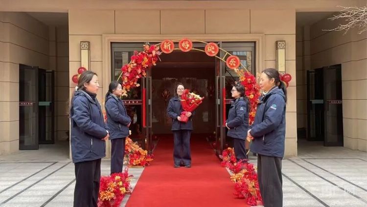 河南一物业靠免费接娃火出圈!网友:建议全国推广 河南一物业靠免费接娃火出圈!网友:建议全国推广