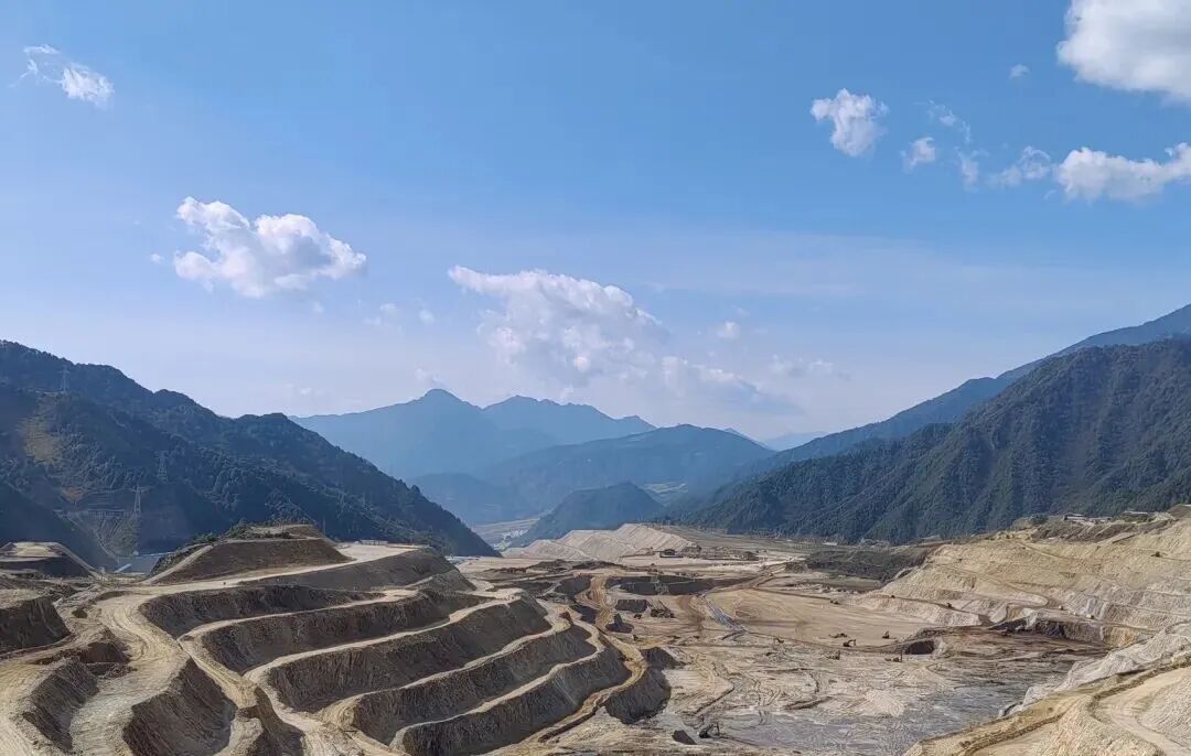 四川发现世界第二大轻稀土矿！资源总量966.56万吨，仅次于内蒙古包头白云鄂博矿