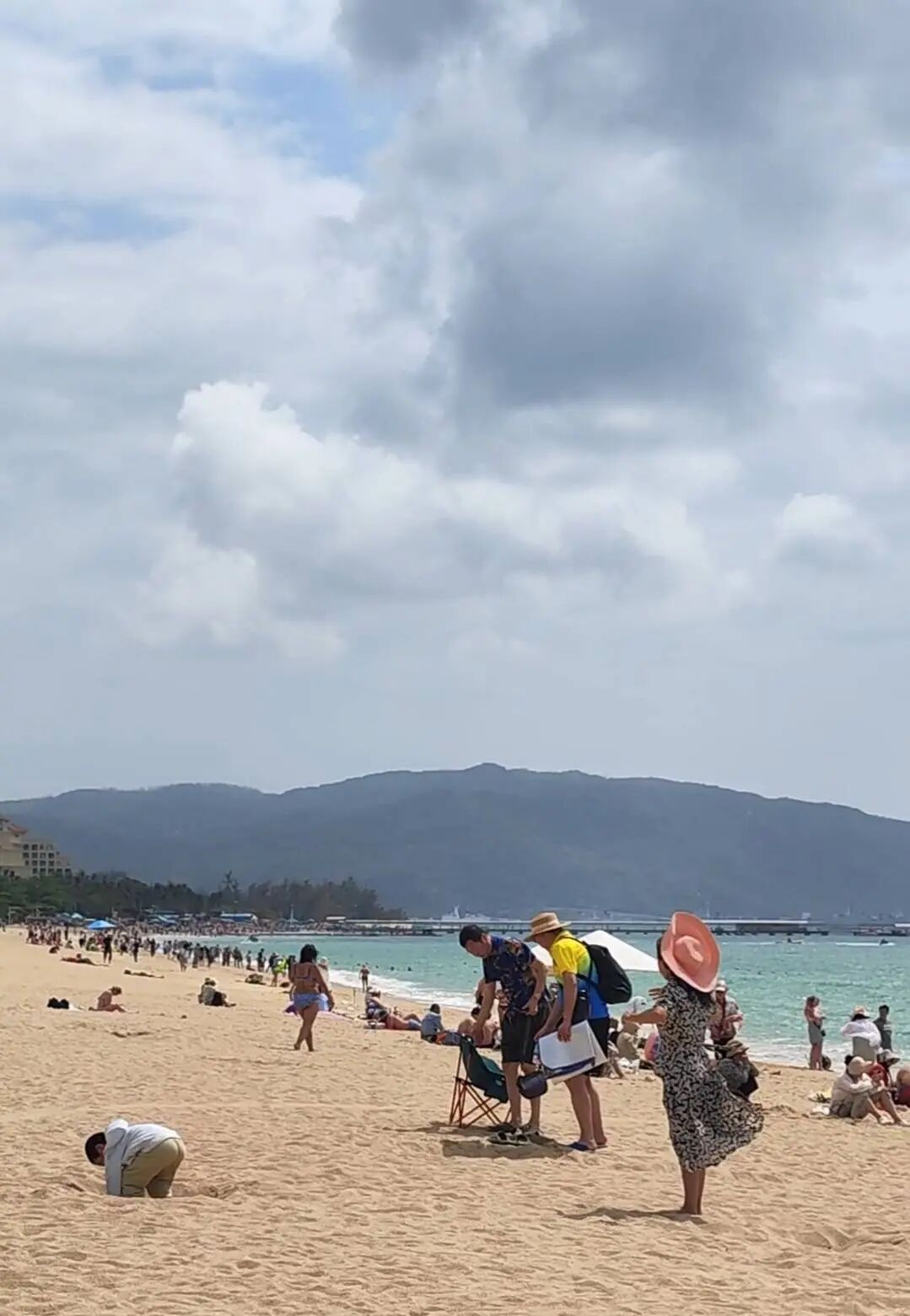 房券难约、机票看涨，三亚传统淡季突然不淡了 业内人士解读