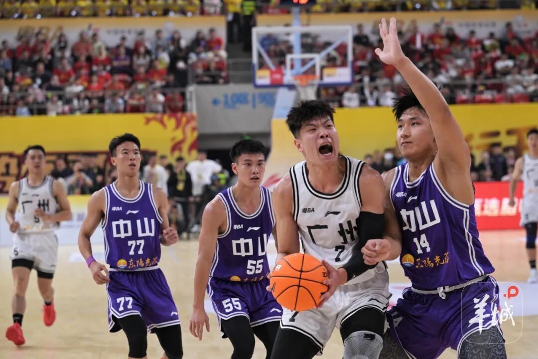 中山队逆转广州队,取得粤BA揭幕战胜利 中山队逆转广州队,取得粤BA揭幕战胜利