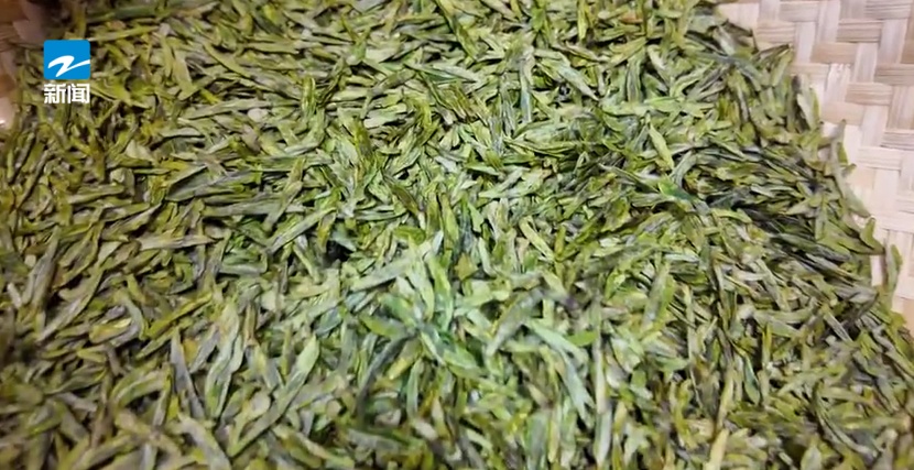 价格万元以上，头采西湖龙井全手工茶被预订一空！降价要等到…