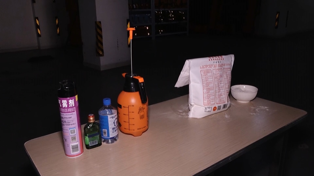 警惕!女演员模仿“网红喷火蛋糕”被烧伤!北京消防实验还原现场! 警惕!女演员模仿“网红喷火蛋糕”被烧伤!北京消防实验还原现场!