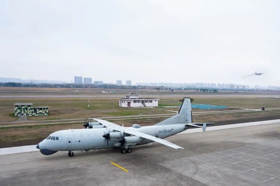 战鹰，加力升空！