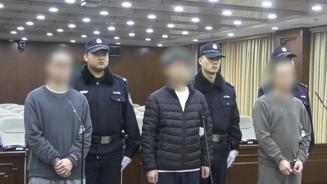 北京:收购奢侈品藏猫腻 庭审揭开“到手刀”的内幕 北京:收购奢侈品藏猫腻 庭审揭开“到手刀”的内幕