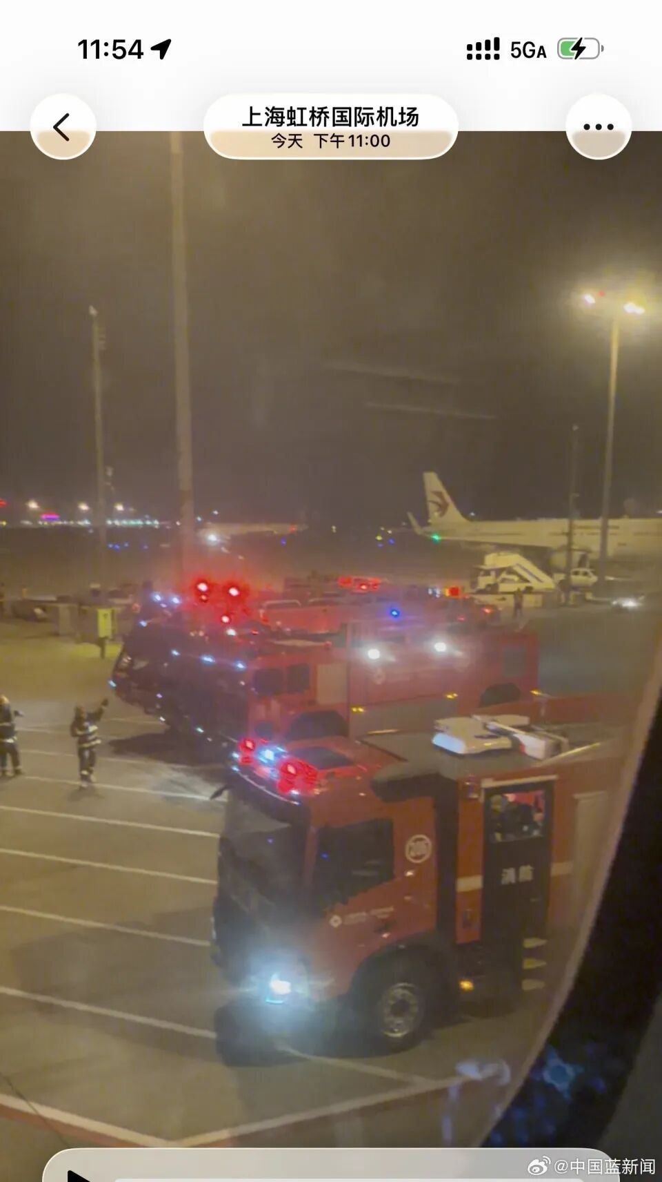 东航回应“MU5128航班起火”：系飞机落地后，旅客手机掉落座椅缝受挤压冒烟起燃