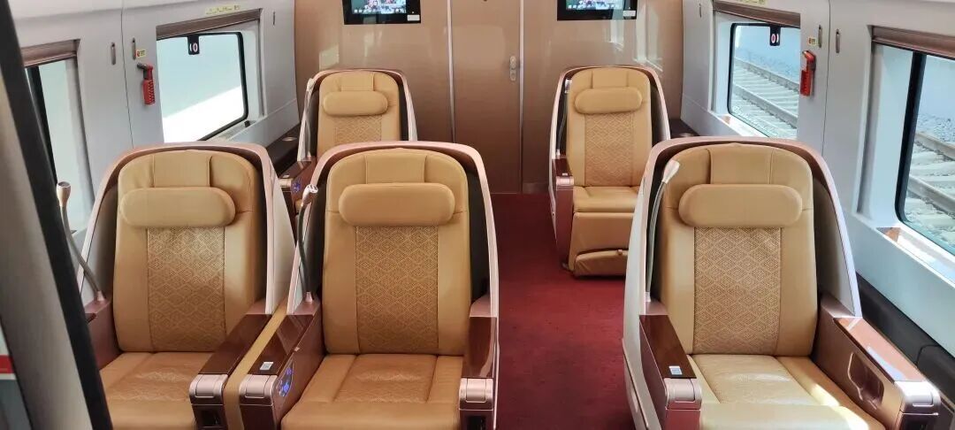 冲上热搜!高铁最不想坐的位置是…… 冲上热搜!高铁最不想坐的位置是……