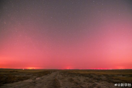 黑龙江多地上演极光大片