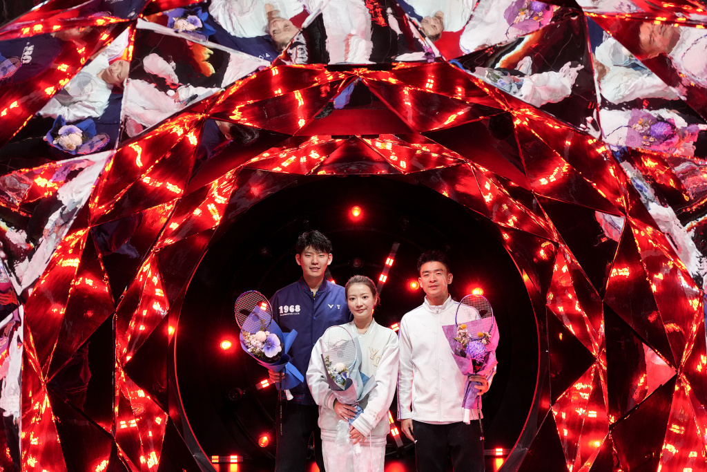 专访｜踏上不同的人生赛道，“雅思组合”还在为羽毛球燃烧