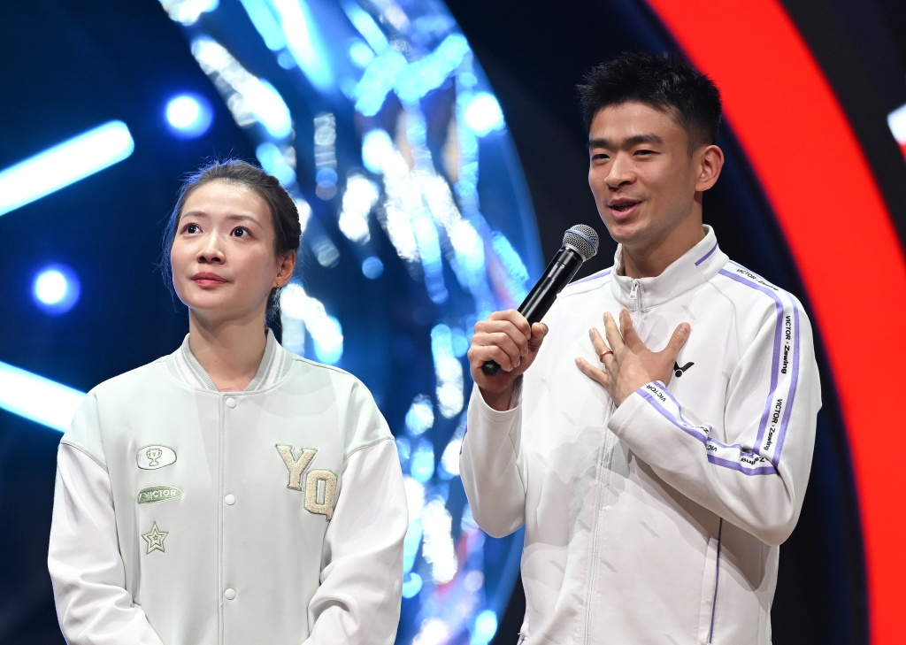 专访｜踏上不同的人生赛道，“雅思组合”还在为羽毛球燃烧