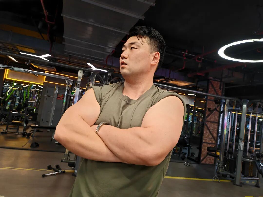 5秒制服！休假民警随手抓贼