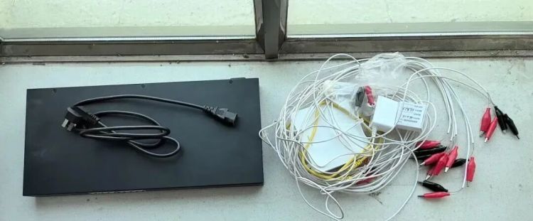 潜入医院安装“神秘黑盒”，4人落网！