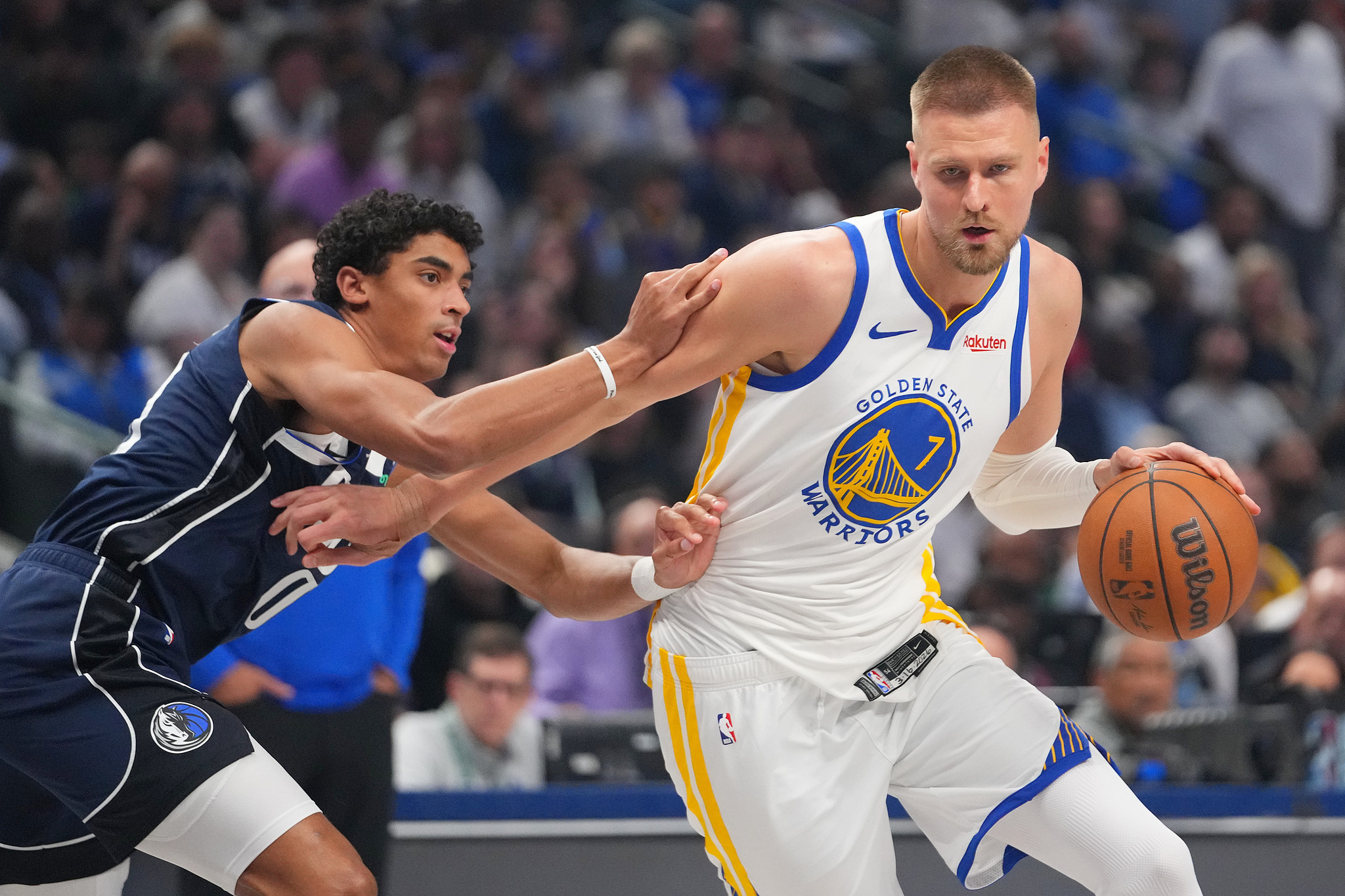 波尔津吉斯22+7弗拉格32+9 勇士加时力克独行侠