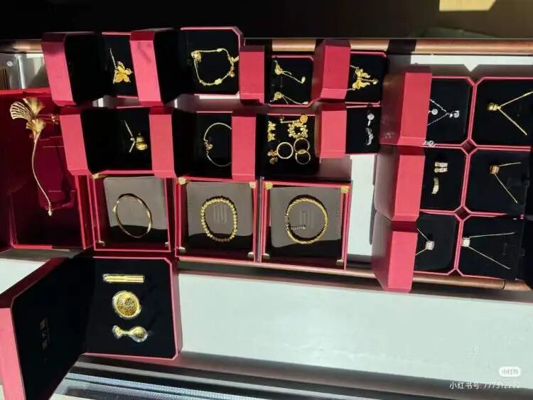 已抹去今年以来全部涨幅！抢购者：已亏了10万元