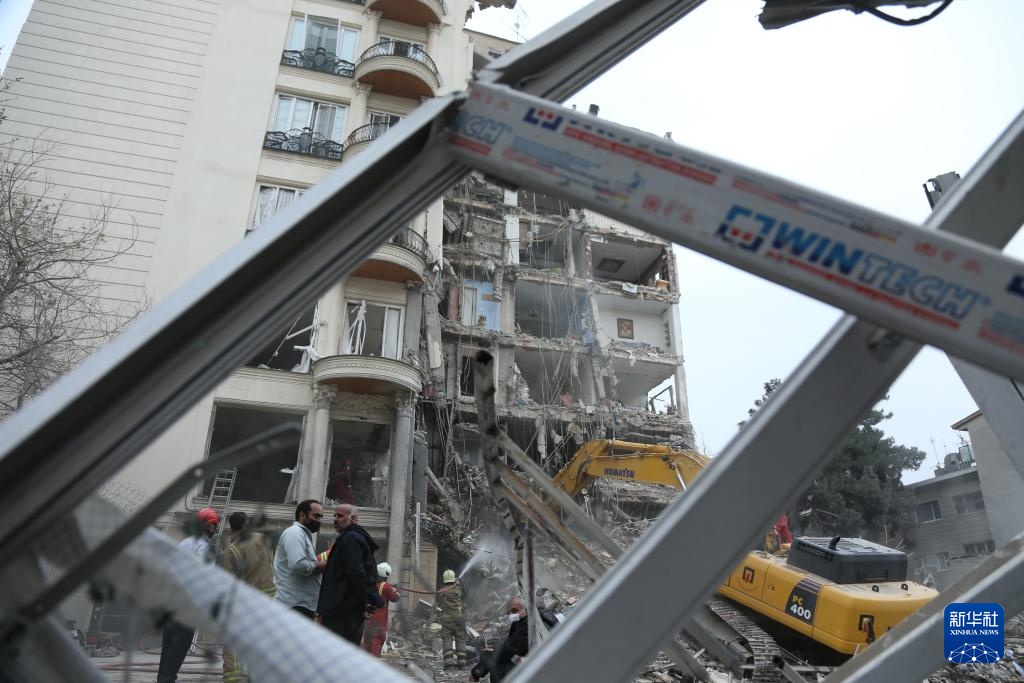 探访美以军事行动中伊朗被损毁的居民楼