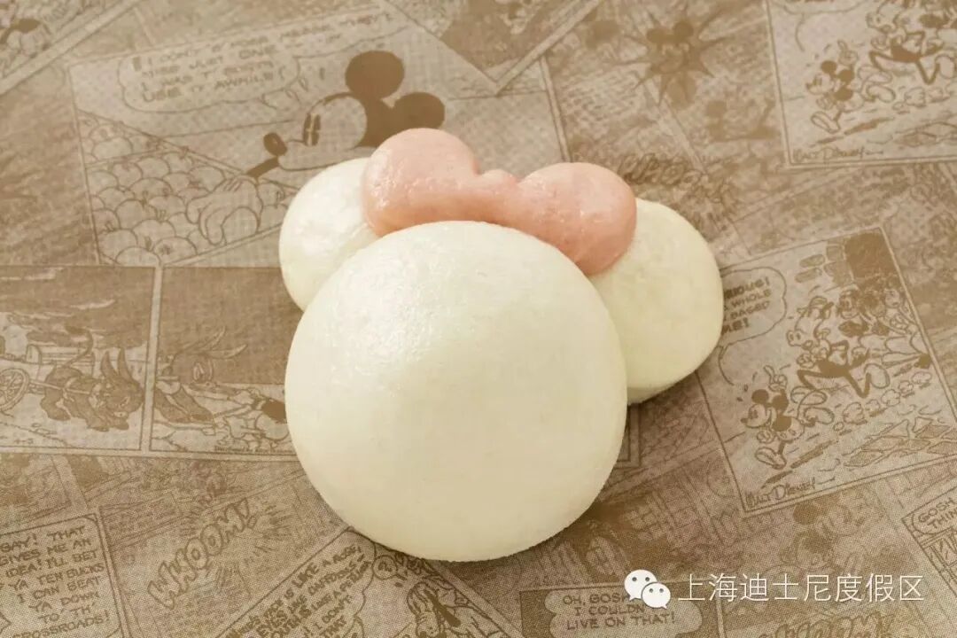 上海迪士尼十周年限定“米妮蒸包”一份70元引争议，实物为三个包子搭配薯片
