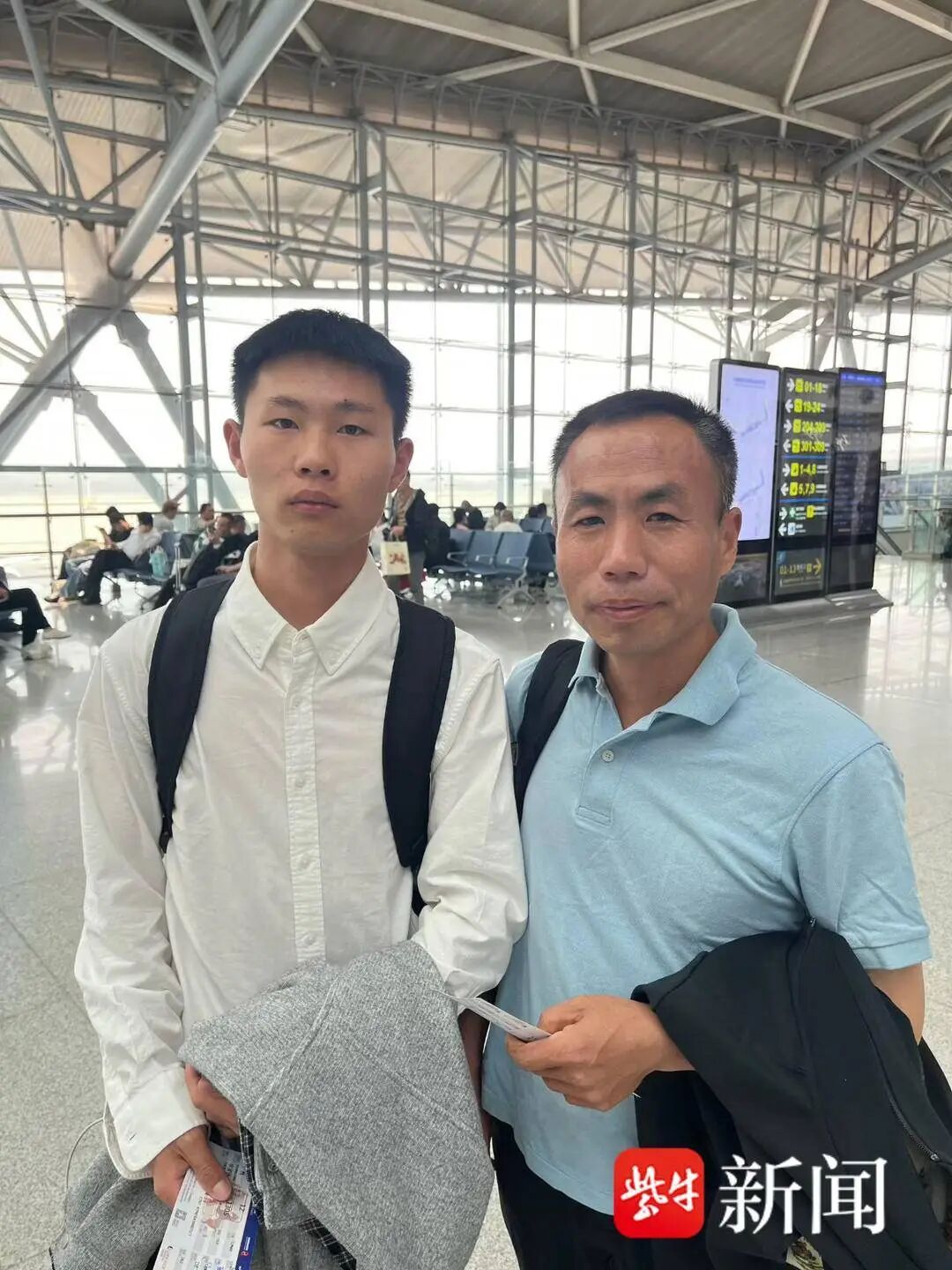 申军良携儿子飞赴广州就“梅姨案”配合警方调查：我追踪“梅姨”10年，曾被质疑是炒作