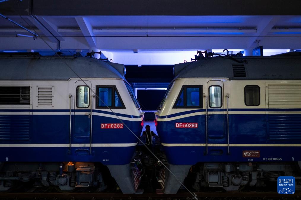 西十高铁湖北段启动联调联试