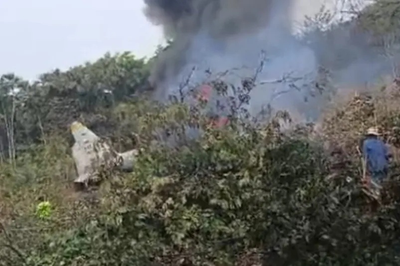 哥伦比亚军机坠毁已致48人遇难，机上载有125人