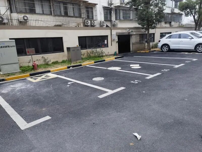 沪上业主惊呆：小区公共收益-74万元，倒欠物业！5年临时停车收入0元→