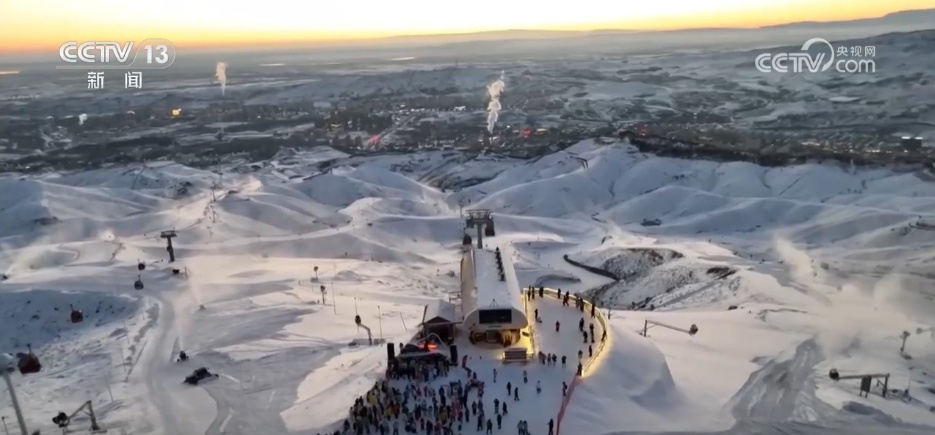 春正浓、雪未融 冰天雪地依然“火热” 冰雪经济高质量发展动能强劲