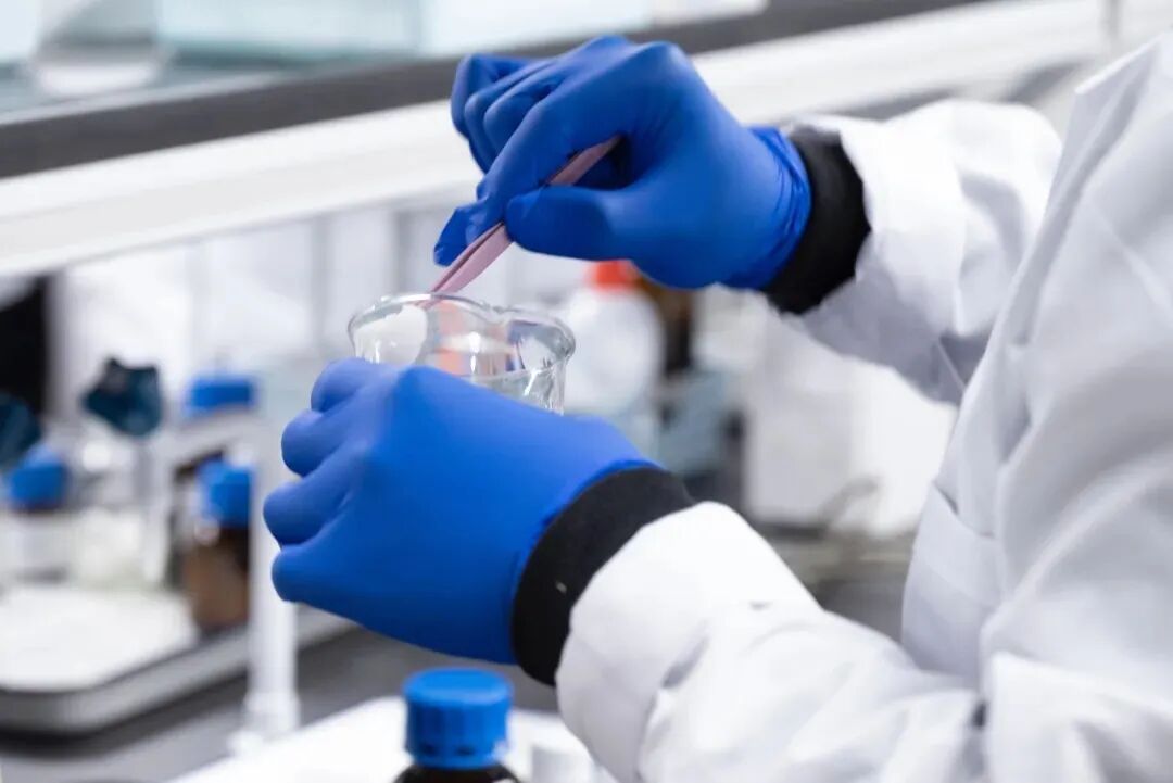 一起学做化妆品！这门大学通识课火了