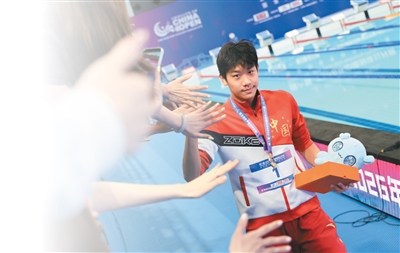 国内游泳赛，为何来了国际名将