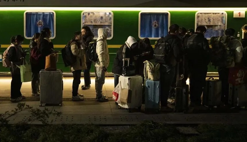 它没有始发站，也不驶向任何终点