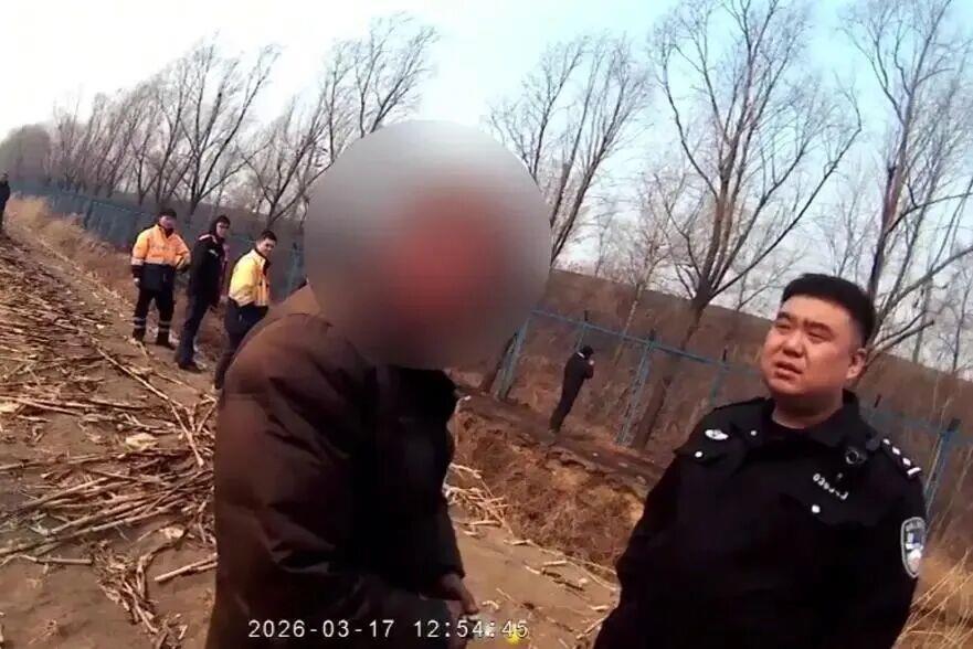 春耕莫烧荒！村民违规烧荒致多趟列车停运 被拘7天