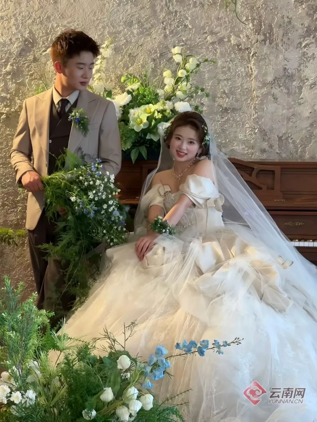 撒糖！“大专男生开面馆陪女友读研”后续来啦