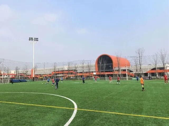 杭州球场突发,40岁男子心脏骤停倒地!紧急提醒:有这些信号,千万别硬扛! 杭州球场突发,40岁男子心脏骤停倒地!紧急提醒:有这些信号,千万别硬扛!